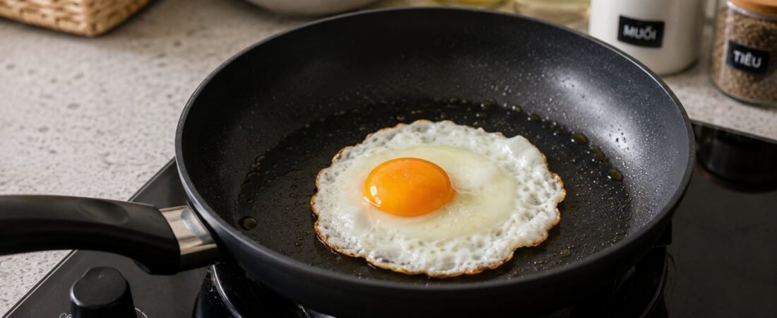 Cách chọn chảo chống dính an toàn, bền lâu
